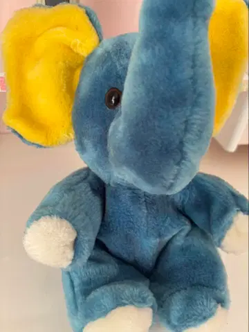 파란색 코끼리 봉제 인형
