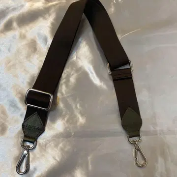 새상품급 FURLA 브라운 가죽 나일론 스트랩 숄더백 벨트