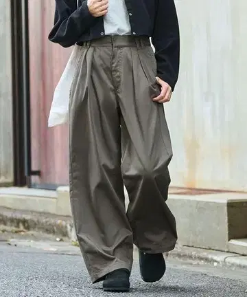 하이웨스트 와이드 이지 턱 커브 팬츠
