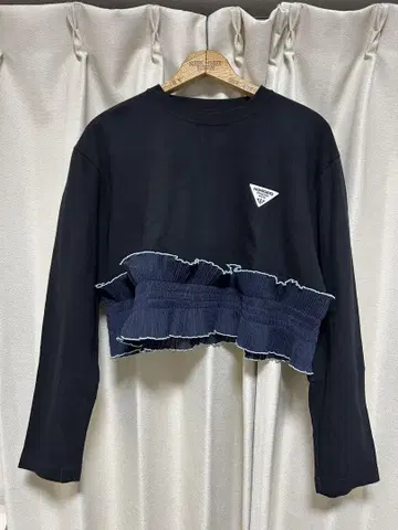 NONTOKYO 크롭 기장 긴팔 T셔츠 블랙