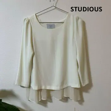 [새상품급] STUDIOUS 일본제 쉬폰 밑단 프릴 블라우스