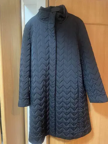 CORDIER 블랙 퀼팅 롱 코트