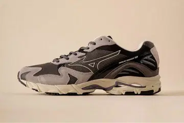 새상품 MIZUNO WAVE RIDER 10 YOKAI PACK 28cm