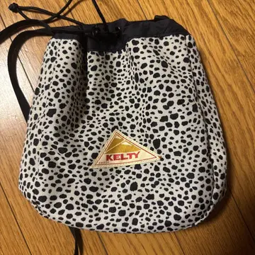 KELTY 도트 무늬 숄더백