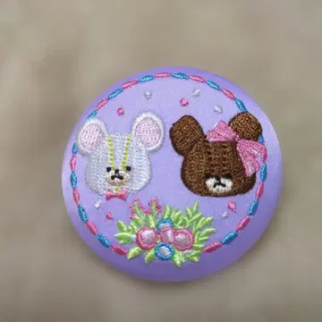 곰 자수 캔뱃지