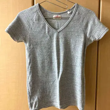 할리우드 런치 마켓 스트레치 플라이스 반팔 V넥