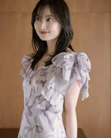 snidel 리본 슬리브 디자인 원피스