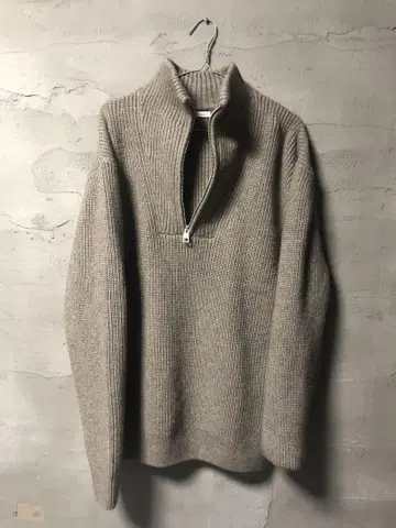 ZARA 니트 스웨터