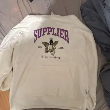 SUPPLIER 후드티 아이보리
