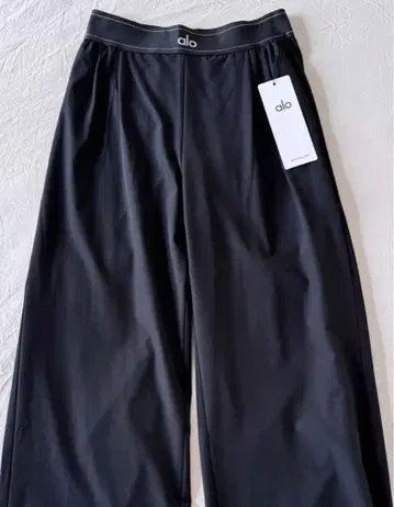 alo Suit Up Trouser 블랙 alo 요가 9.30