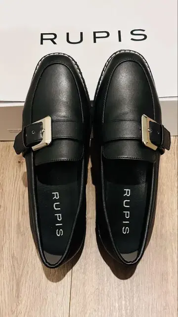 로퍼 블랙 버클 포함 RUPIS M 통굽 박스 포함