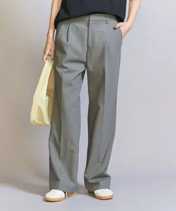 유나이티드 애로우즈 턱 플레어 팬츠 그레이 XS