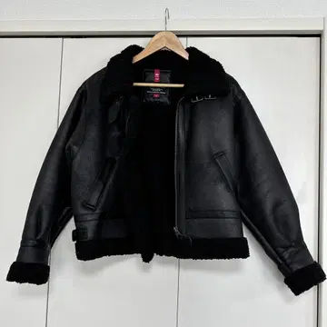 알파 인더스트리 블랙 무스탕 자켓 여성용