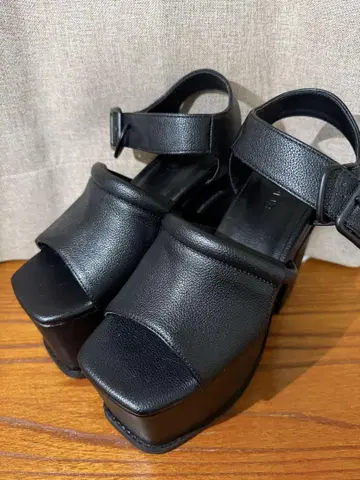 emoda 14cm 샌들