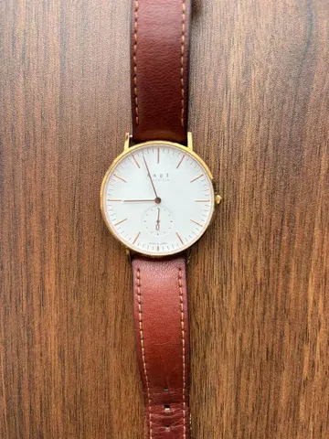 [ knot ] 손목시계 골드 계열 기판 가죽 벨트