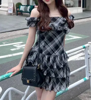 올리브 데 올리브 휘핑 프릴 미니 원피스 블랙