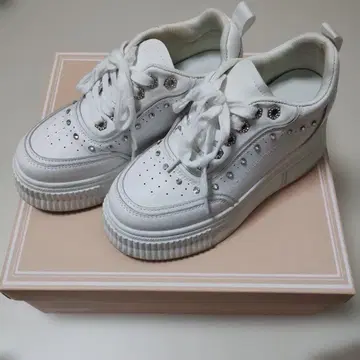 R&E 화이트 스톤 장식 하이컷 스니커즈 S