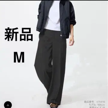 새상품 2025 모델 유니클로 감동 와이드 팬츠 블랙 M 사이즈