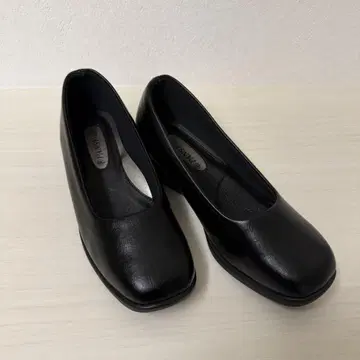 [새상품급] pansy 블랙 펌프스 힐 포멀