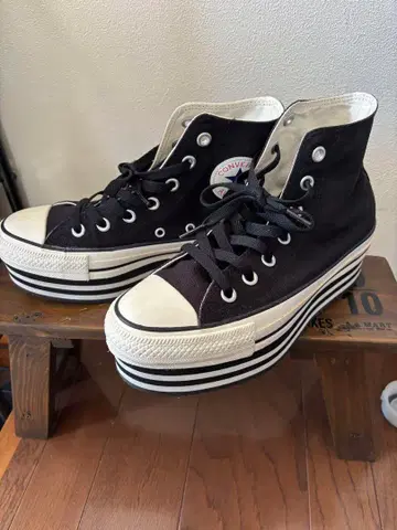 Converse 하이컷 스트라이프 스니커즈 블랙