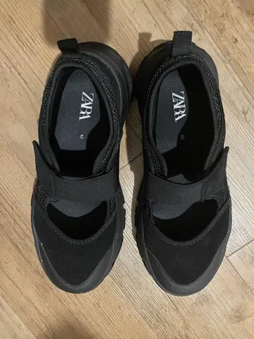 ZARA 대드 스니커즈 42