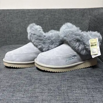 Kahiko 그레이 퍼(fur) 포함 무통 부츠 M 23.5cm