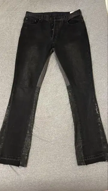mnml 플레어 데님 블랙 32사이즈