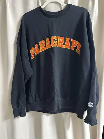 Paragraph 블랙 스웨트 셔츠