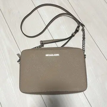 MICHAEL KORS 베이지 숄더백