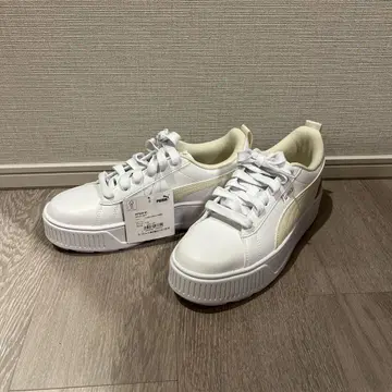 PUMA 카르멘 화이트/크림 스니커즈