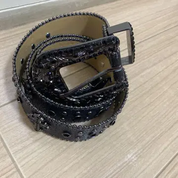 비즈 장식 블랙 벨트