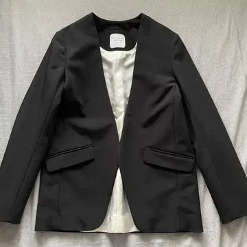 [새상품급] UNITED TOKYO 노카라 자켓 버튼리스 블랙 일본제