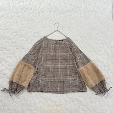 [espoir] 소매 퍼 체크 상의(L) / 브라운 계열 깔끔한 가을 옷