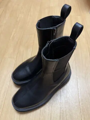 AZUL by moussy 트랙 밑창 사이드 고어 부츠 M 사이즈