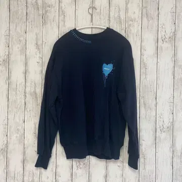 ONCILY 하트 로고 맨투맨 네이비 SMALL