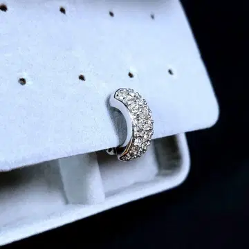 스와로브스키 하프 후프 실버 귀찌