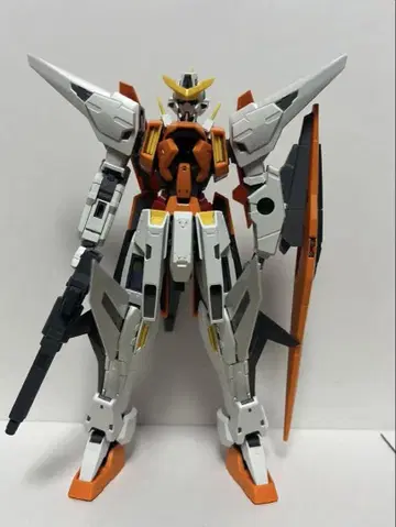 MG 건담 큐리오스 건담 프라모델