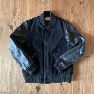 FREAKS STORE 소매 가죽 올 블랙 바시티 자켓