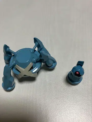 포켓몬 피규어, 2004년, 2004년 타카라토미 던, 메타그로스