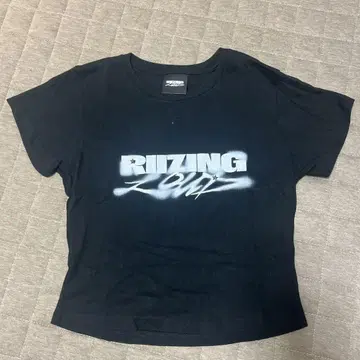 RIZING 크롭 T셔츠 블랙