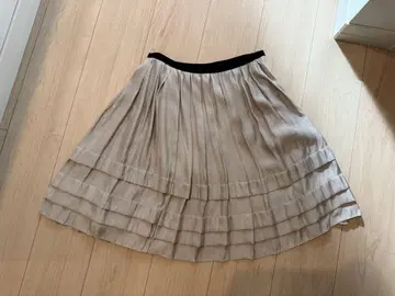 INED 베이지 쉬폰 플레어 스커트