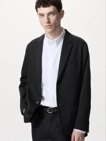 유니클로 UNIQLO 테일러드 자켓 비즈니스 캐주얼 블랙