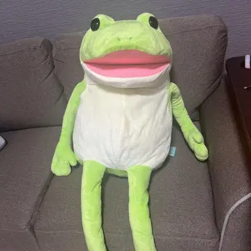 커다란 개구리 모양 봉제 인형