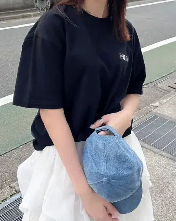 [ NEW ERA x dazzlin ] 픽처 프린트 오버 티셔츠