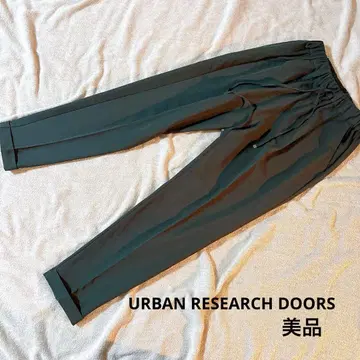 [ 새상품급 ] URBAN RESEARCH DOORS 다크 그린 슬랙스