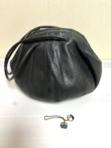 요건 레일 가죽 숄더백 가마구치 블랙