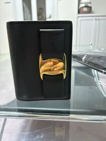 Ferragamo 블랙 접이식 지갑