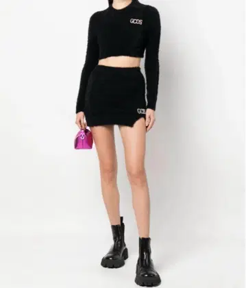 GCDS 비쥬 로고 미니 스커트 블랙 새상품급