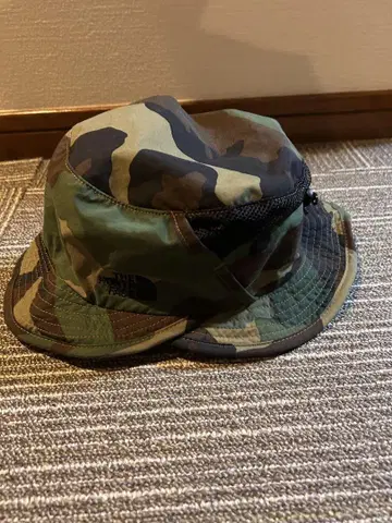 THE NORTH FACE 카모플라쥬 아웃도어 햇