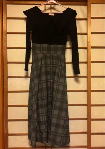 안미르 프릴 옷깃 체크 무늬 롱 원피스